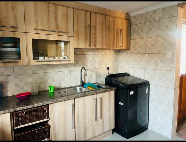 2 BEDROOM HOUSE FOR SALE IN KWAZAKHELE